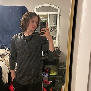 Light breathable long sleeve shirt